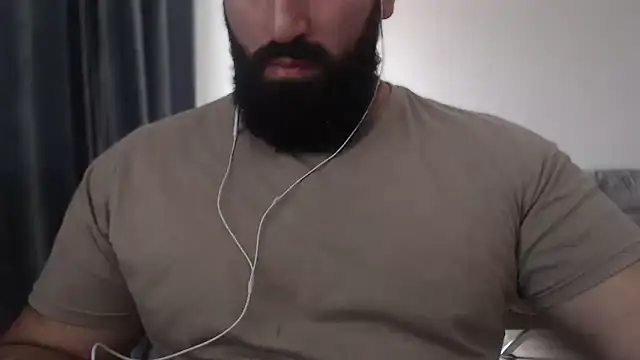 hugemachohandsome online show from 11/10/25, 11:26