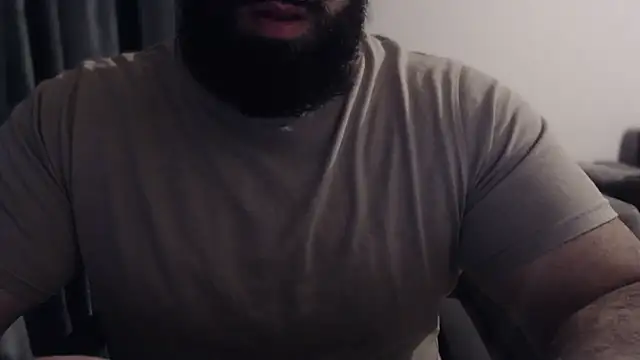 hugemachohandsome online show from 11/28/25, 10:54