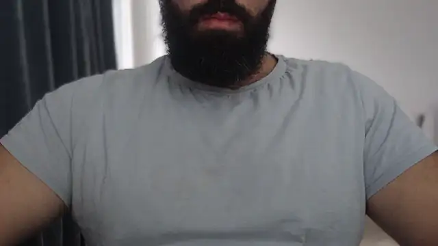 hugemachohandsome online show from 09/25/25, 08:20