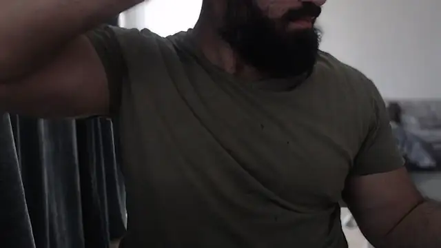 hugemachohandsome online show from 10/10/25, 07:20