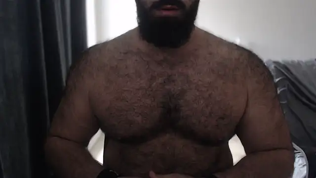 hugemachohandsome online show from 10/08/25, 08:38