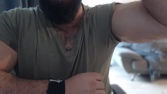 hugemachohandsome online show from 10/11/25, 10:16