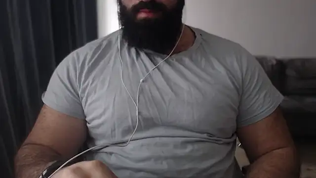 hugemachohandsome online show from 11/16/25, 09:25