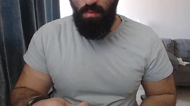 hugemachohandsome online show from 11/05/25, 08:28