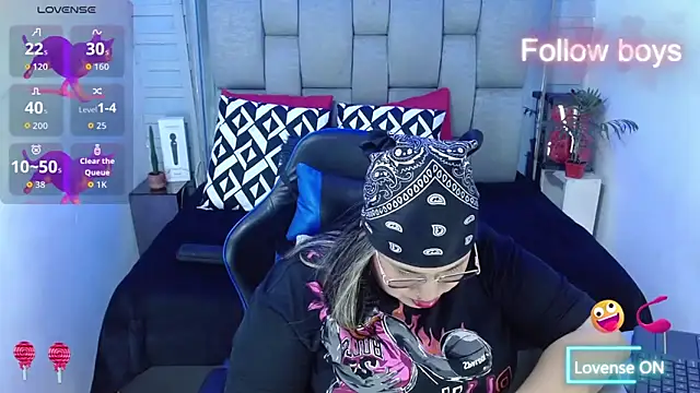 evelin zaens online show from 11/20/25, 04:02