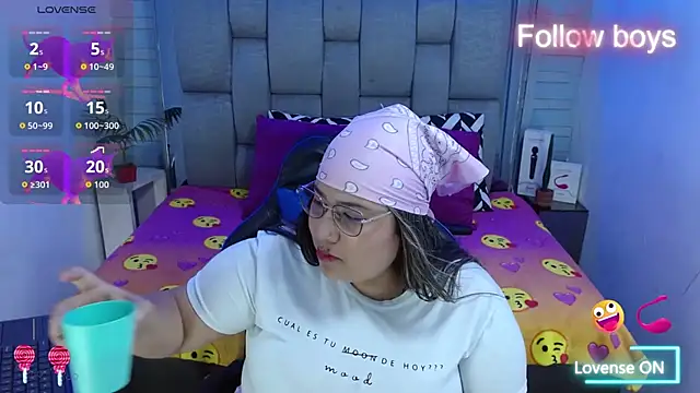 evelin zaens online show from 12/14/25, 09:04