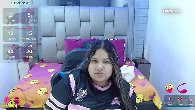 evelin zaens online show from 02/19/26, 04:53