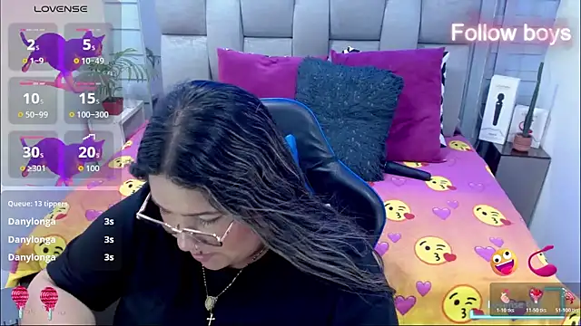 evelin zaens online show from 02/15/26, 07:57