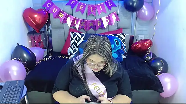 evelin zaens online show from 10/10/25, 07:09