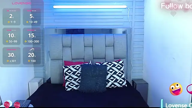 evelin zaens online show from 09/10/25, 03:27