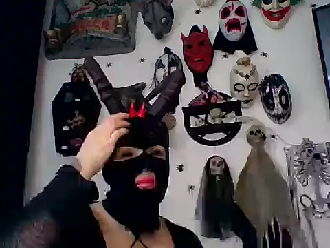 FeticheMacabre online show from 12/19/25, 05:59