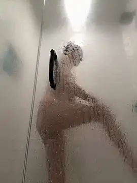 Snapshot of MessyNastyQueen chatting on 03/09/25, 05:06 MessyNastyQueen online show from 03/09/25, 05:06