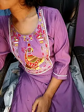 Aditi 1 online show from 10/30/25, 02:10