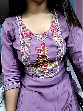 Snapshot of Aditi_1 chatting on 04/11/26, 12:29 Aditi 1 online show from 04/11/26, 12:29