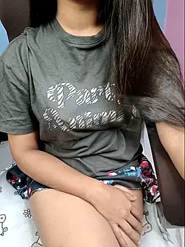 Snapshot of Aditi_1 chatting on 04/09/26, 07:03 Aditi 1 online show from 04/09/26, 07:03