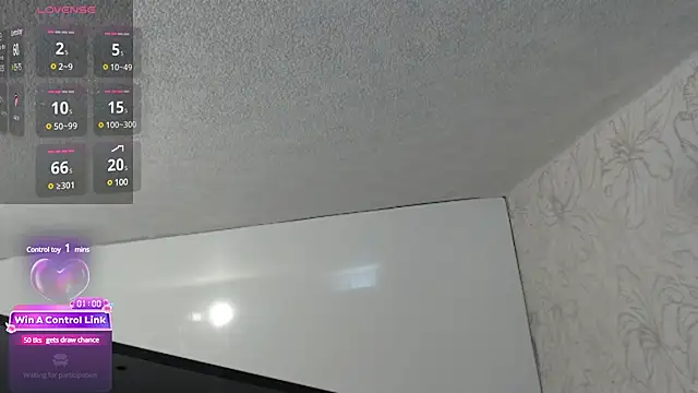 LaraStone   online show from 02/02/25, 08:41