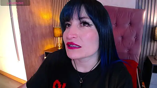 alicia moom online show from 04/21/26, 07:53