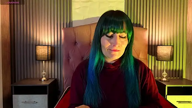 alicia moom online show from 04/13/26, 07:07