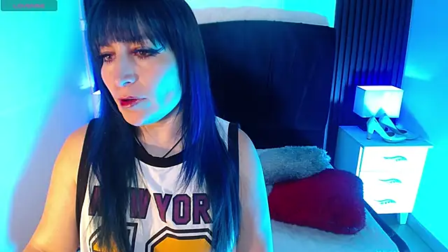 alicia moom online show from 11/28/25, 07:25