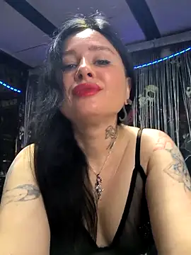 KikiXRed online show from 05/03/26, 03:22