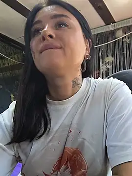 KikiXRed online show from 07/30/26, 09:52