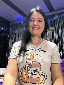 KikiXRed online show from 04/01/26, 04:36