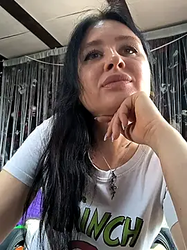 KikiXRed online show from 03/31/26, 09:22