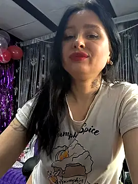 KikiXRed online show from 02/21/26, 06:15