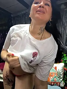 KikiXRed online show from 01/15/26, 05:33