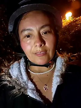 bellapaty online show from 10/17/25, 05:33