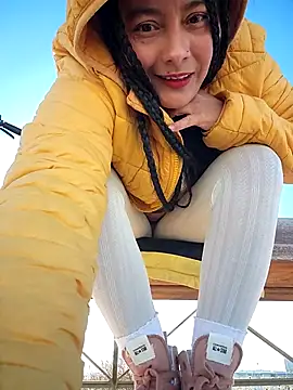 bellapaty online show from 11/27/25, 11:10