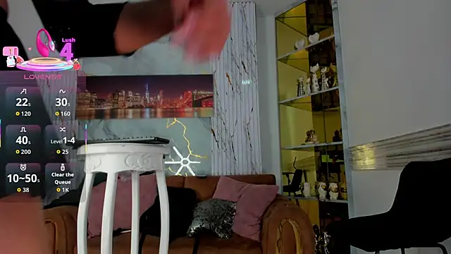 EmmaHills Sex online show from 12/18/25, 01:37