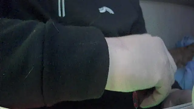 michele1500 online show from 12/19/25, 05:26