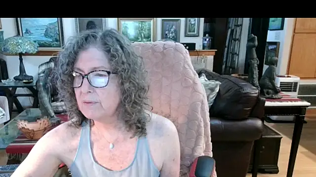 littlepistol01 online show from 08/04/26, 09:52