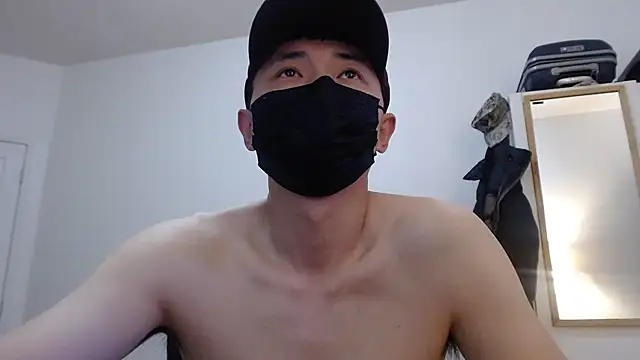 twbobo00715 online show from 06/08/26, 05:24