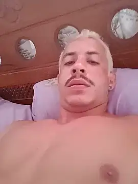 MachoScorpionCaralho online show from 01/03/25, 06:57