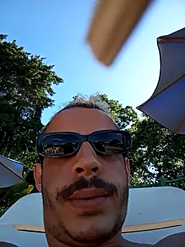 MachoScorpionCaralho online show from 02/15/25, 06:44