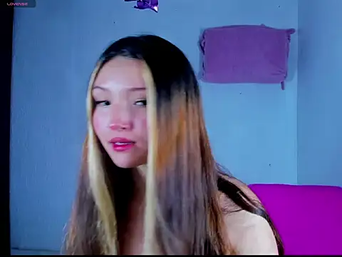 Alice bloom  online show from 01/15/26, 07:34