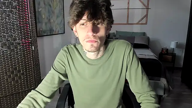 Snapshot of xxxciro13xxx chatting on 02/11/25, 10:36 xxxciro13xxx online show from 02/11/25, 10:36