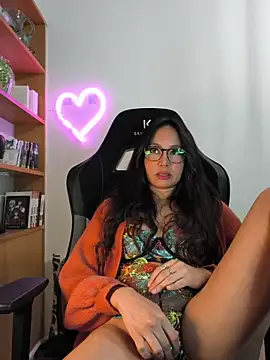 Naughty-Jessie online show from 02/15/26, 09:47