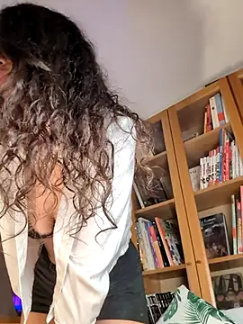 Snapshot of Naughty-Jessie chatting on 02/15/25, 01:21 Naughty-Jessie online show from 02/15/25, 01:21