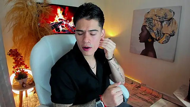 Snapshot of Matias_Murrier chatting on 09/16/25, 11:33 Matias Murrier online show from 09/16/25, 11:33