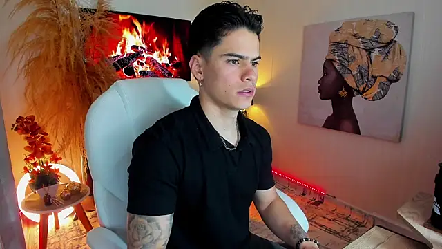 Snapshot of Matias_Murrier chatting on 10/07/25, 11:33 Matias Murrier online show from 10/07/25, 11:33