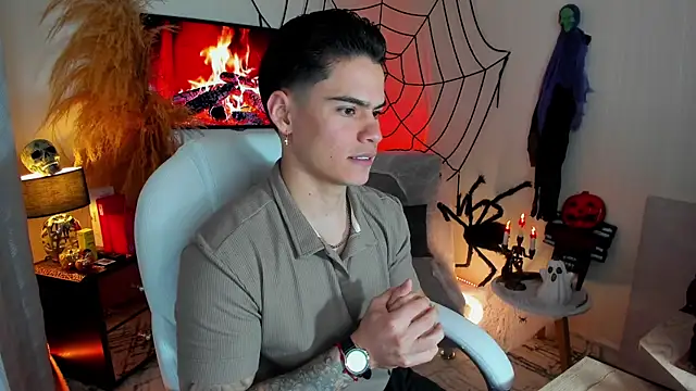 Snapshot of Matias_Murrier chatting on 10/25/25, 12:04 Matias Murrier online show from 10/25/25, 12:04