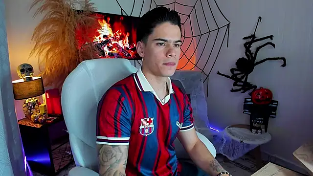 Snapshot of Matias_Murrier chatting on 10/20/25, 11:33 Matias Murrier online show from 10/20/25, 11:33