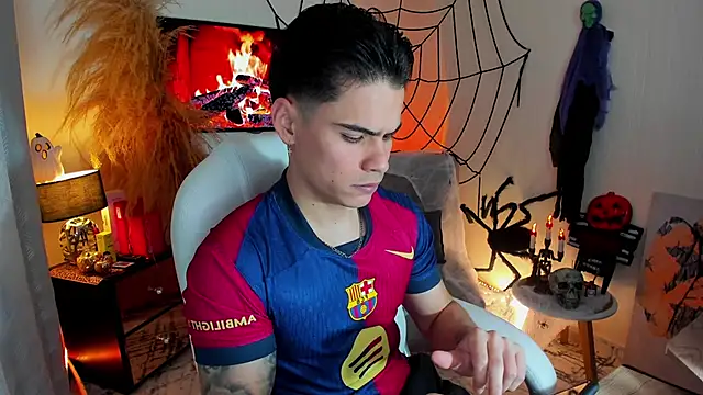 Snapshot of Matias_Murrier chatting on 10/26/25, 11:43 Matias Murrier online show from 10/26/25, 11:43