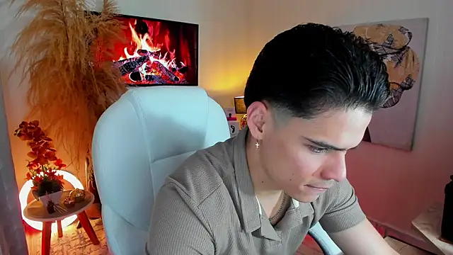 Snapshot of Matias_Murrier chatting on 09/25/25, 12:11 Matias Murrier online show from 09/25/25, 12:11