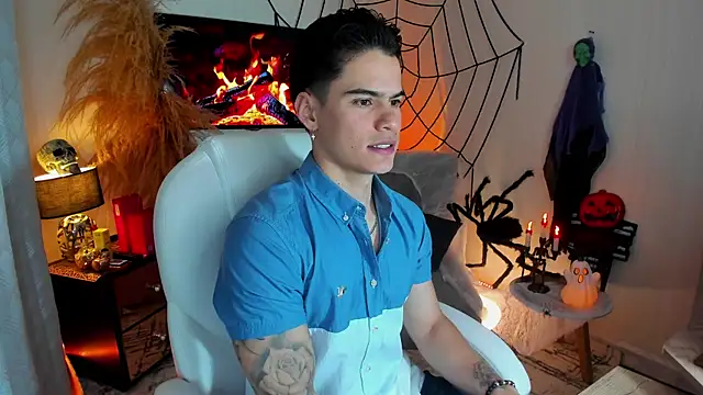 Snapshot of Matias_Murrier chatting on 10/21/25, 11:42 Matias Murrier online show from 10/21/25, 11:42