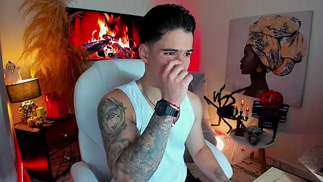 Snapshot of Matias_Murrier chatting on 10/27/25, 11:44 Matias Murrier online show from 10/27/25, 11:44