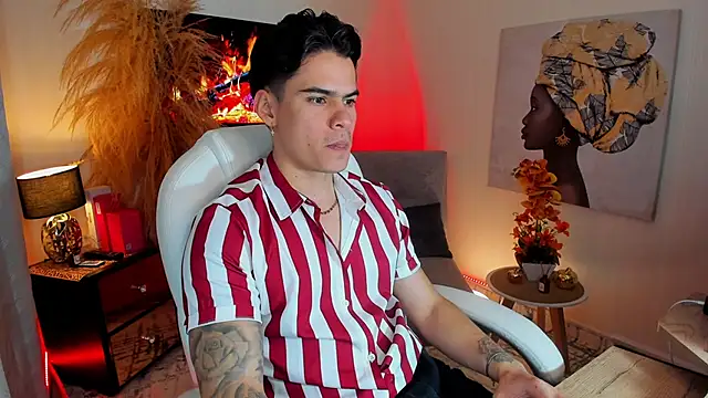 Snapshot of Matias_Murrier chatting on 12/16/25, 01:15 Matias Murrier online show from 12/16/25, 01:15